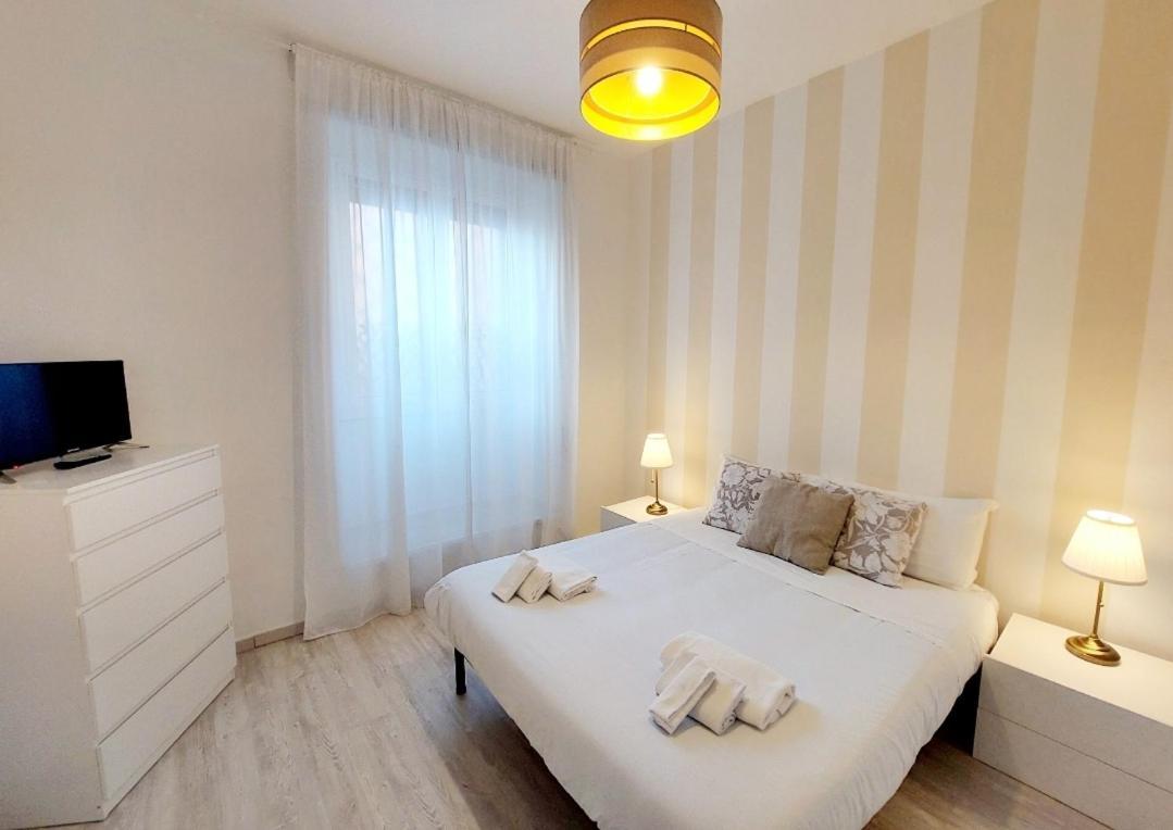 Bbhome Stylish Gold Apartment Near Trastevere Station โรม ภายนอก รูปภาพ