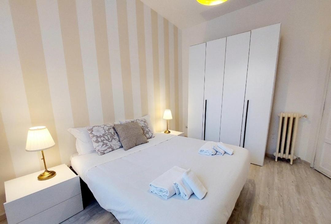 Bbhome Stylish Gold Apartment Near Trastevere Station โรม ภายนอก รูปภาพ